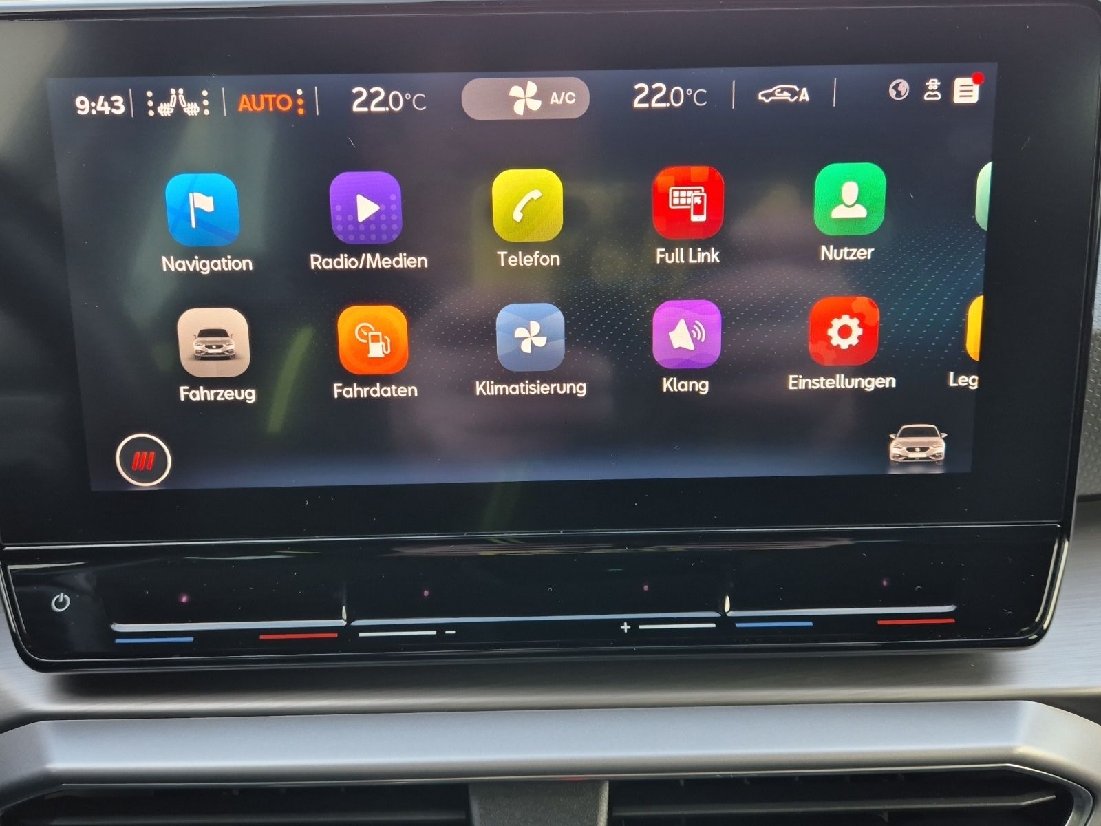 Fahrzeugabbildung SEAT Leon eTSI FR-Line DSG LED Navi GRA PDC SH