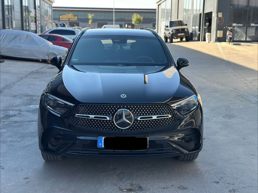 Image of Mercedes-Benz GLC 220