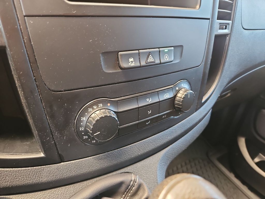 Fahrzeugabbildung Mercedes-Benz Vito 116 Kasten lang 3 Sitze Klima DAB GRA