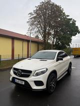 Mercedes-Benz GLE 350 d 4MATIC SCHECKHEFT FAMILIENWAGEN - : Familienwagen
