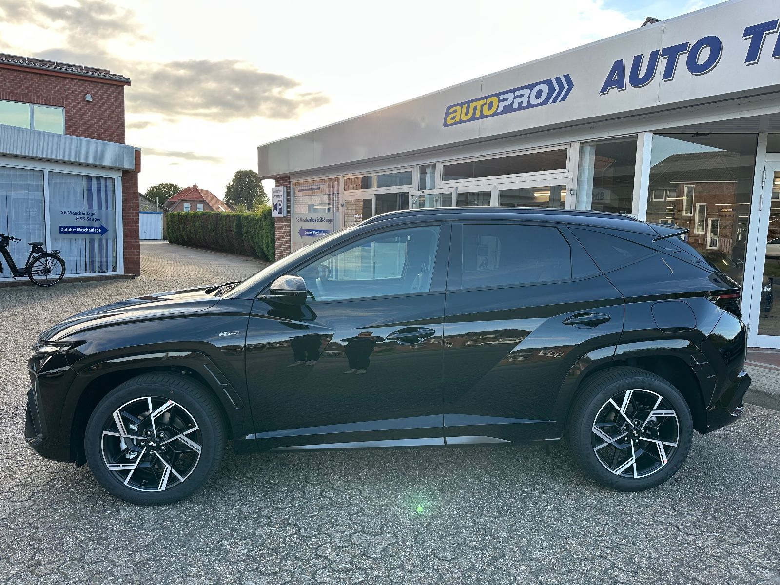 Fahrzeugabbildung Hyundai Tucson N-Line 1.6 T-GDi DCT Navi/Pano/ACC/Shzg.