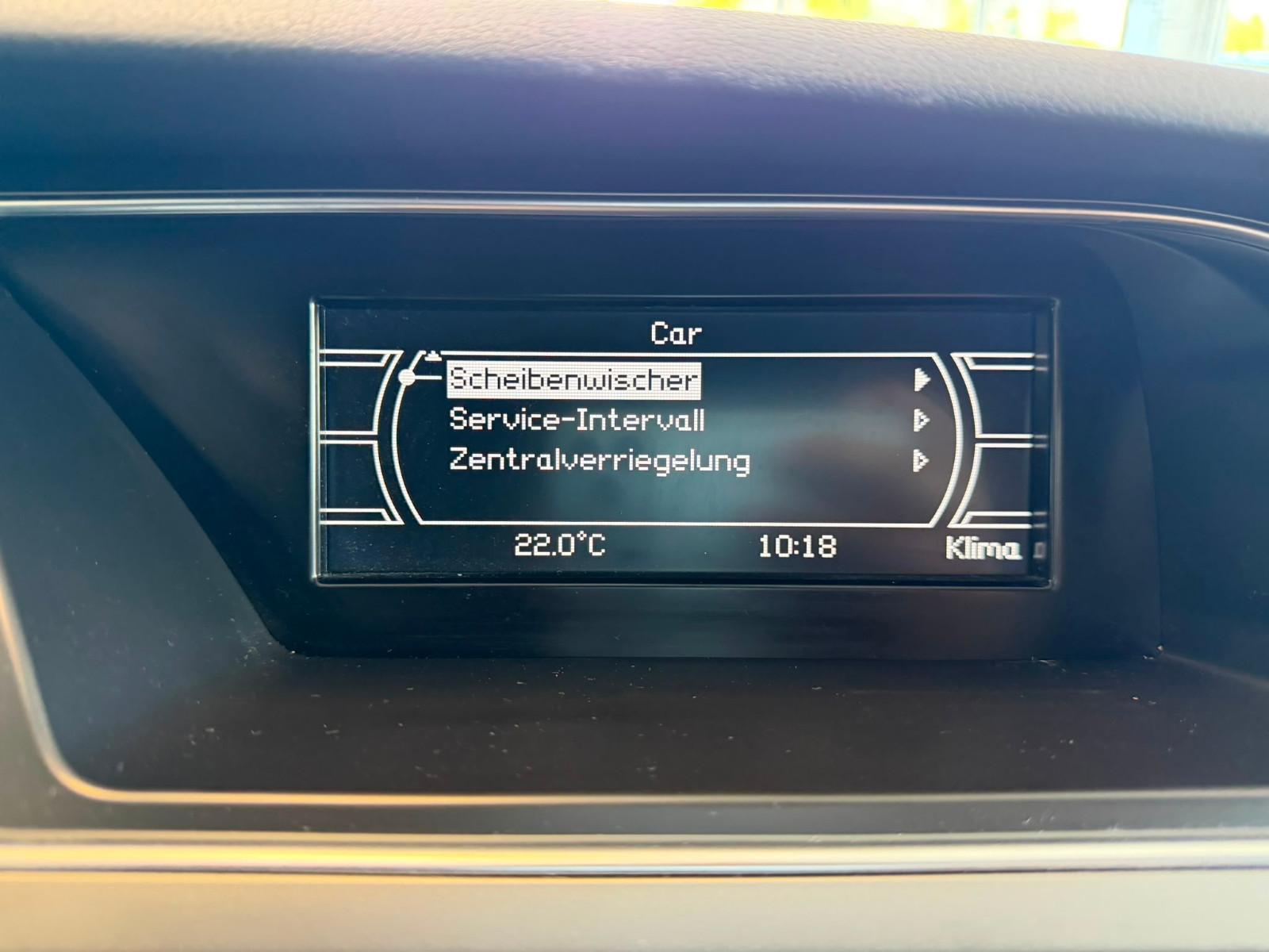 Audi A4 2013 — photo 10