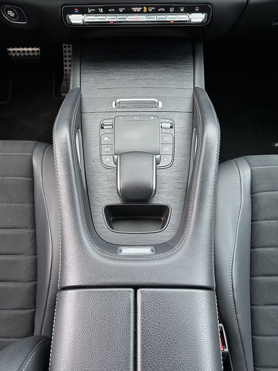 Fahrzeugabbildung Mercedes-Benz GLE 350de 4Matic AMG-Line NAV+LED+360°+21ZO+ACC