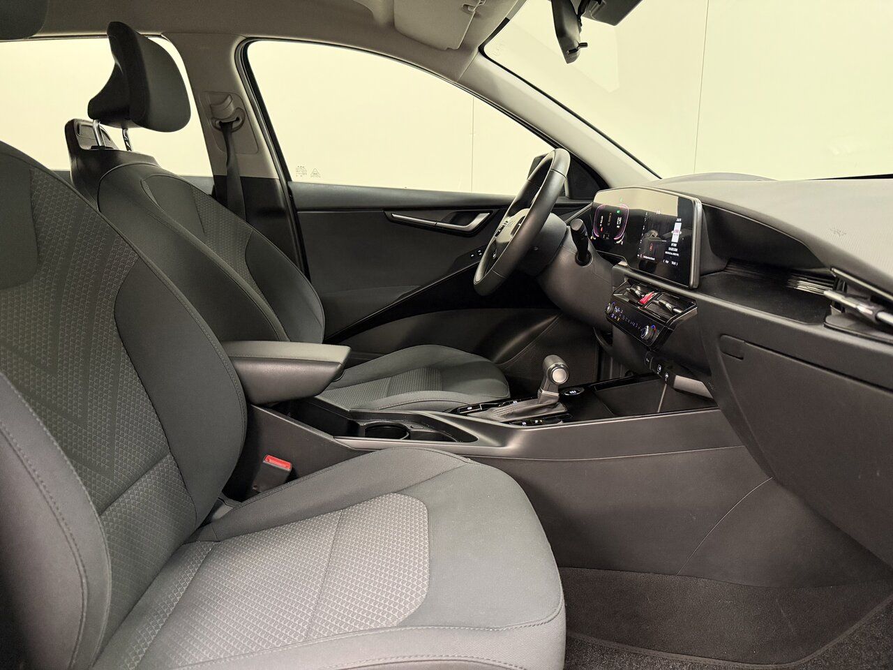 Kia Niro 1.6 Benzine Hybrid Autom. - Apple CarPlay - imagem 2