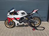 Yamaha YZF R 1 60 th Anniversary Edition Akrapovic - YAMAHA WEIß R1