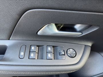 Fotografie 14 des Opel Mokka Ultimate Automatik Alcantara Navi Kamera