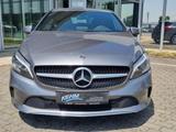Mercedes-Benz A 200 +URBAN+KEYLESS+GARMIN-MAP+LED+PARKTRONIC++ - Mercedes-Benz A 200 mit Benzin-Antrieb: Navigationssystem, Limousine