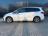 BMW 216i Gran Tourer Sport Line /8fachBer/AHK/Kamera - BMW 216 Gran Tourer mit Benzin-Antrieb