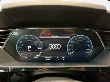صورة 8 لـ 2023 AUDI Q8 E-TRON