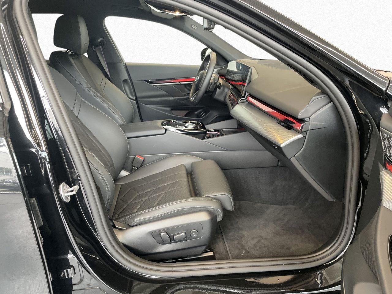 BMW 520d xDr Tour M Sport PRO Pano AHK DA+ B&W LCPro