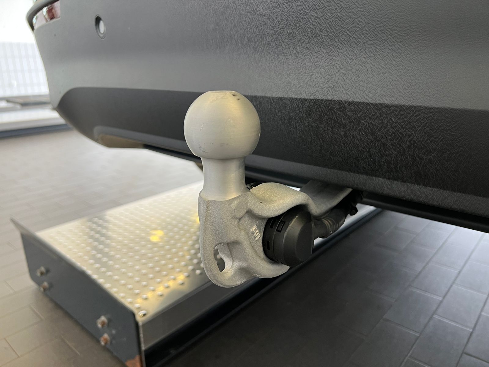 Fahrzeugabbildung Volkswagen Tiguan  ENERGY 1.5 eTSI DSG *AHK, AreaView, Navi