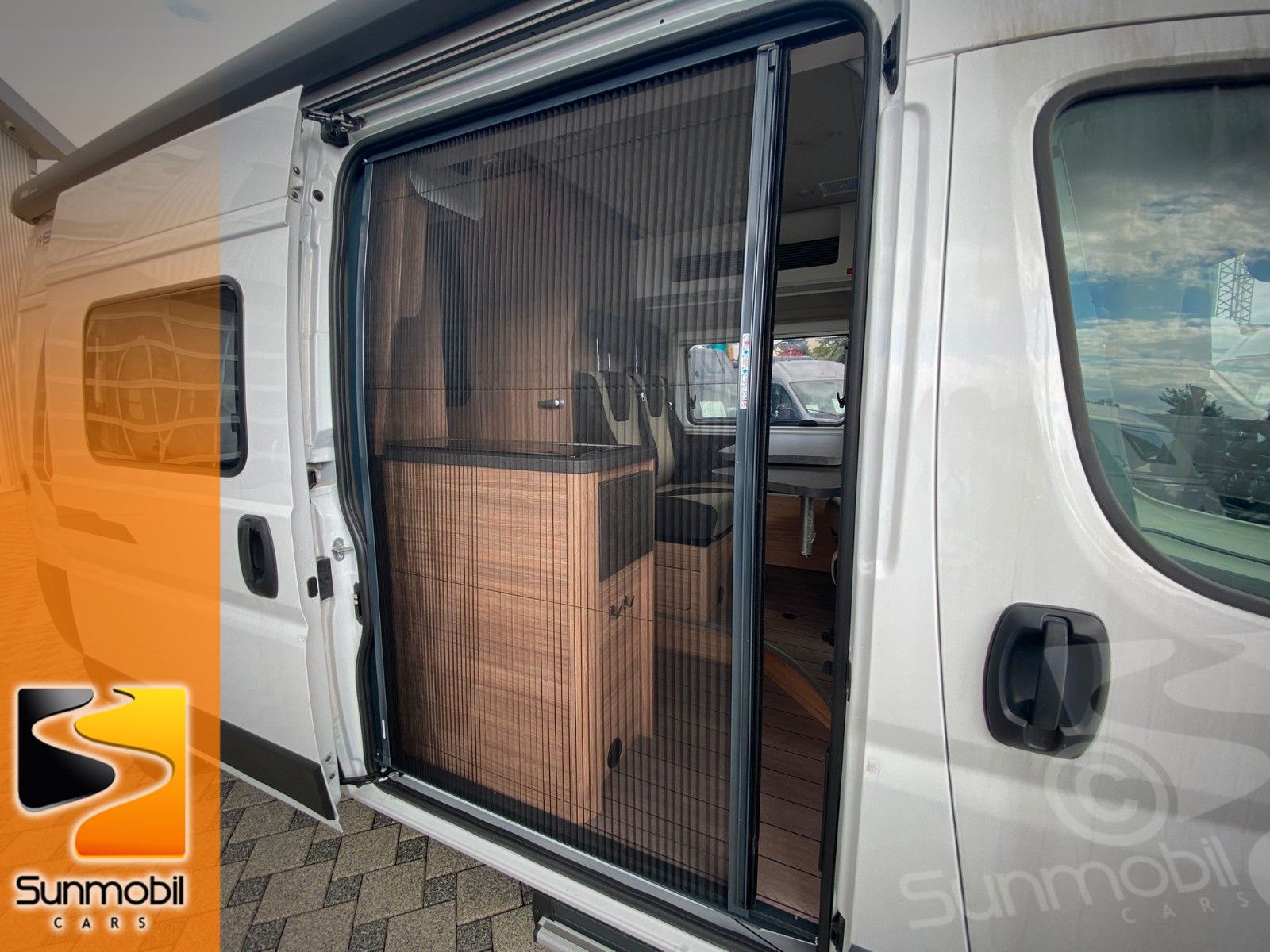 Fahrzeugabbildung Weinsberg CaraBus 600 DQ 140 PS Navi RFK