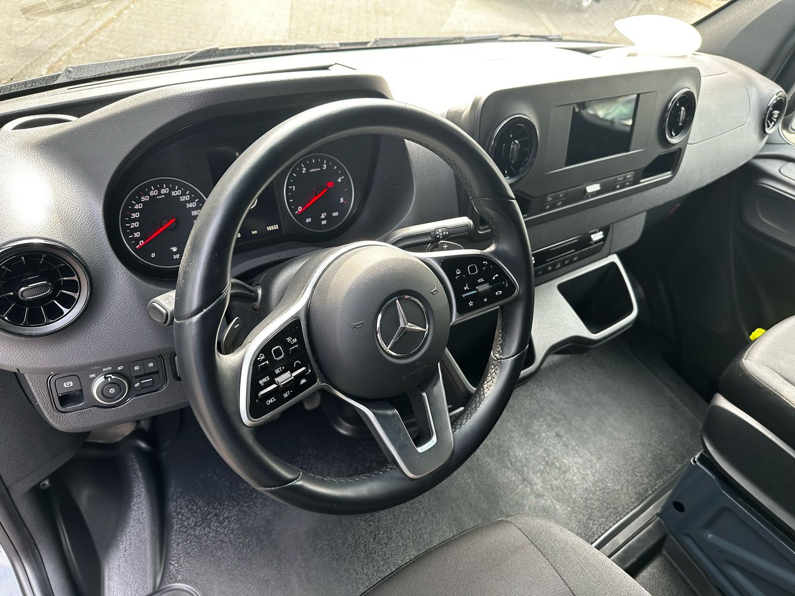 Fahrzeugabbildung Mercedes-Benz Sprinter 315d 9G FWD L2/H2 LED+NAV+360+ACC+VOLL+