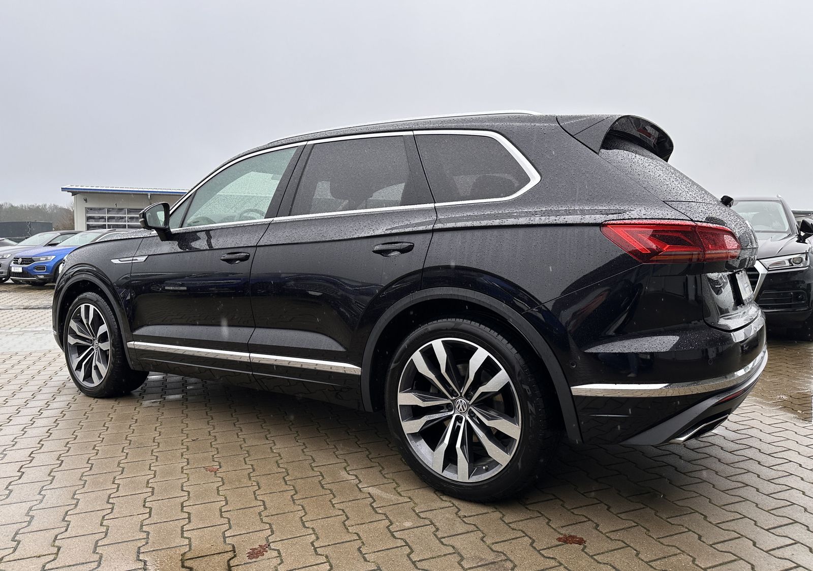 Fahrzeugabbildung Volkswagen Touareg 3.0 TDI*4Motion*AHK*Pano*HeadUp*Cam*