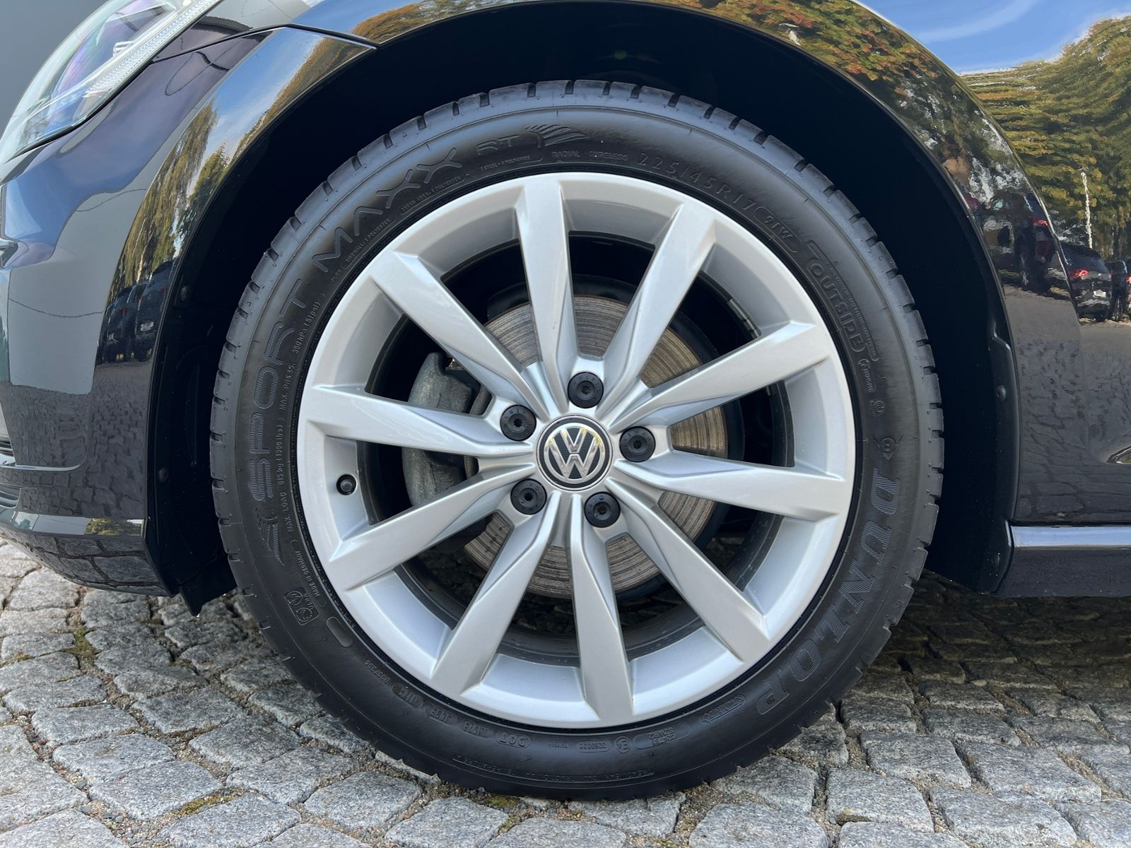 Fahrzeugabbildung Volkswagen Golf VII Variant Highline 1.4 TSI DSG *AHK, Navi
