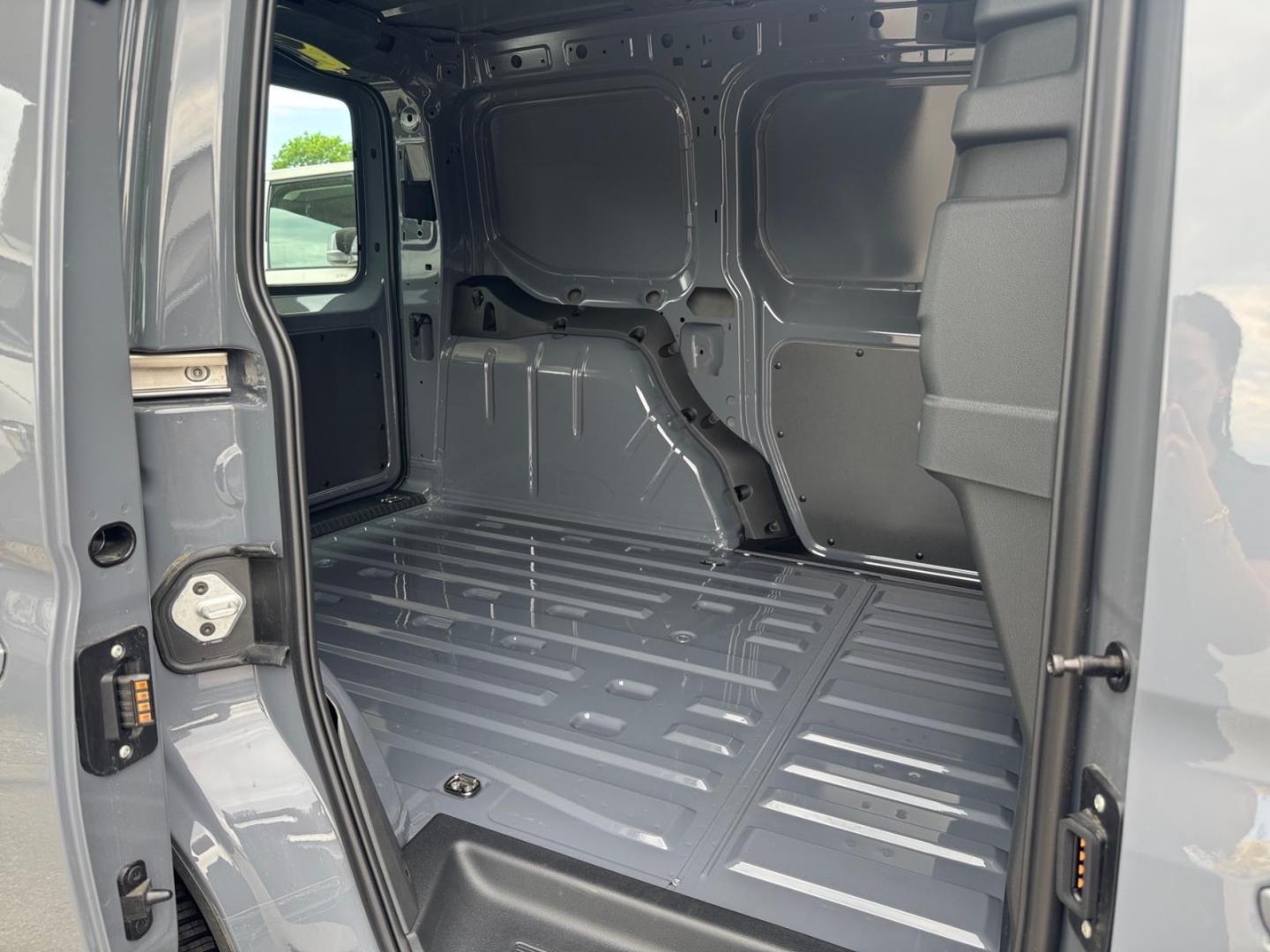 Volkswagen Caddy Cargo 1.5 ''TSI''  Sprachbed.+ 5 Jahre Gar