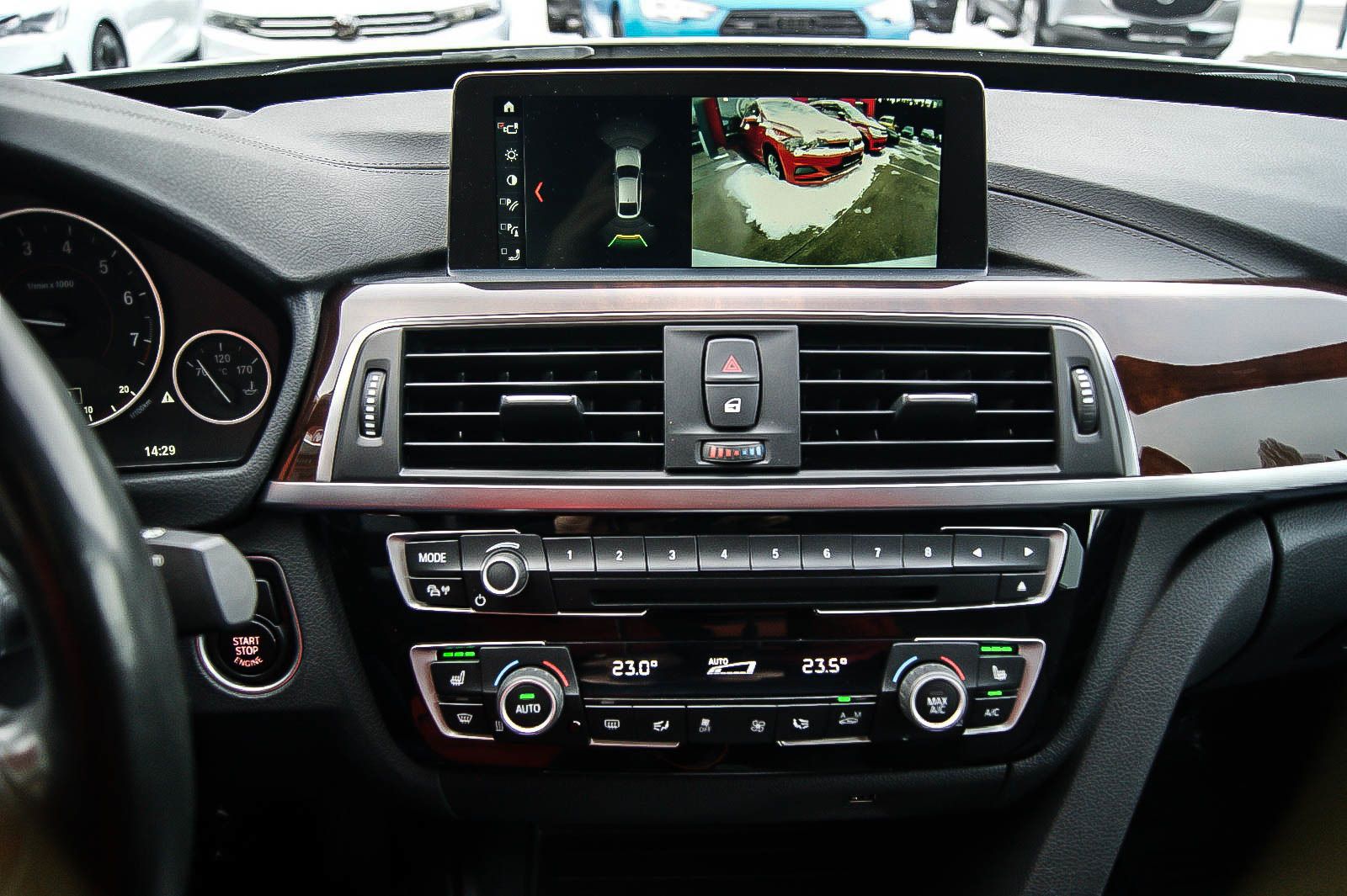 Fahrzeugabbildung BMW 320 Gran Turismo M-SPORT 360° LEDER HEADUP ANHZV