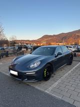 Porsche Panamera S E-Hybrid  - Neue Batterie - Porsche Panamera mit Hybrid-Antrieb