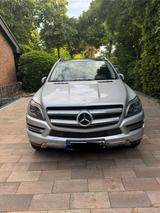 Mercedes-Benz GL 350 BlueTEC 4MATIC - - Mercedes-Benz GL 350: Silber