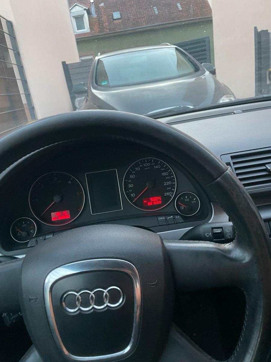Audi A4 2007 — photo 9