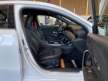 Mercedes-Benz A35 AMG 4Matic *PANO*LED*PDC*CARPLAY*