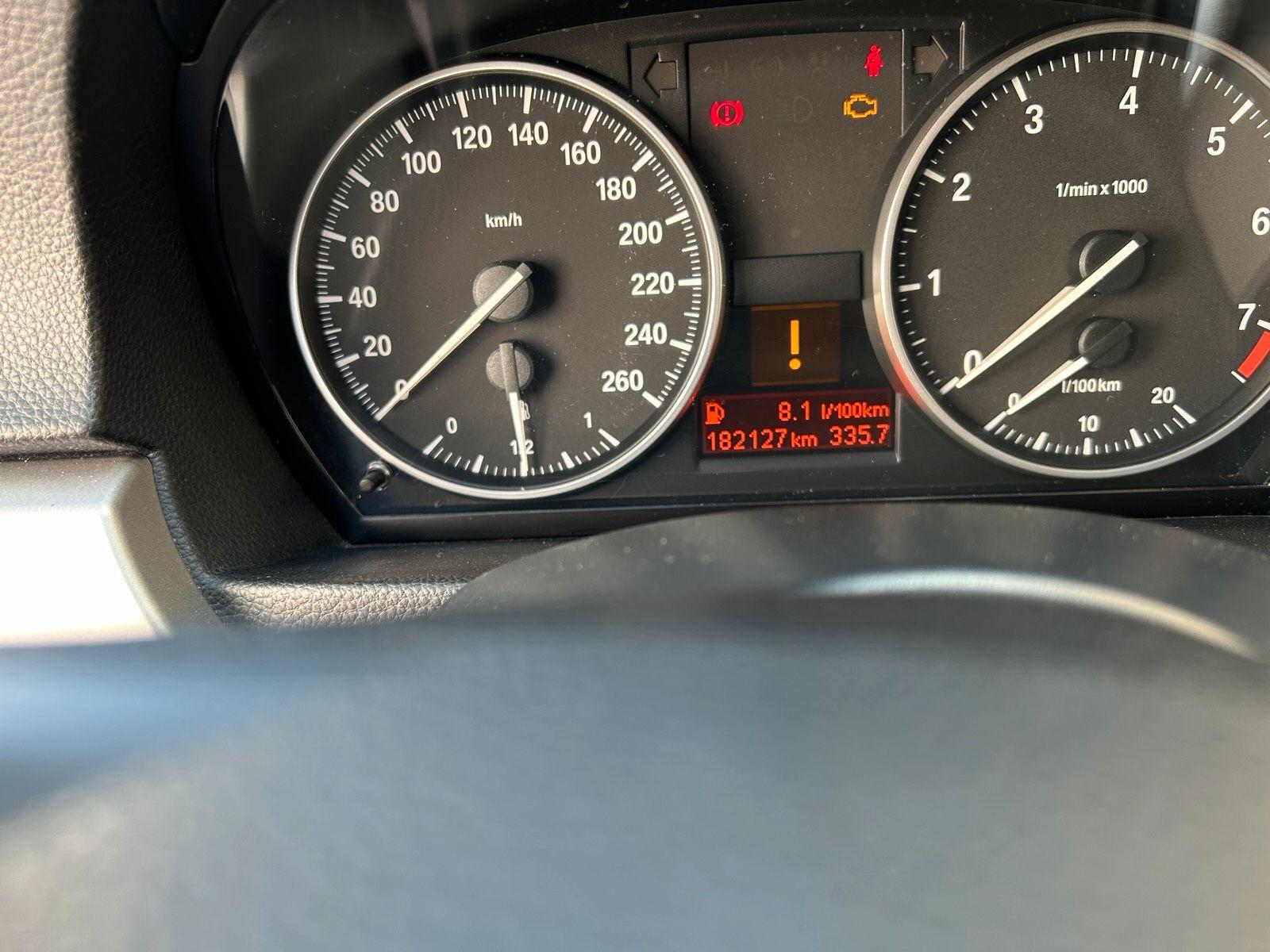 BMW 320 2008 — photo 10