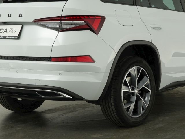 Kodiaq SPORTLINE TDI DSG+AHK+LED MATRIX+NAVI+RÜC