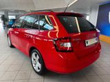 Skoda Fabia Combi Style- Automatik - Skoda Fabia mit Benzin-Antrieb: Rot