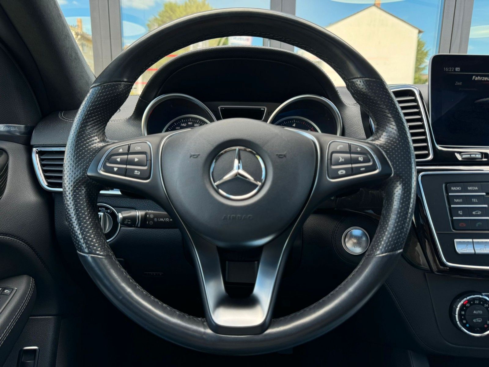 Fahrzeugabbildung Mercedes-Benz GLE 350d Coupe AMG-Line*Junge Sterne 07/26*