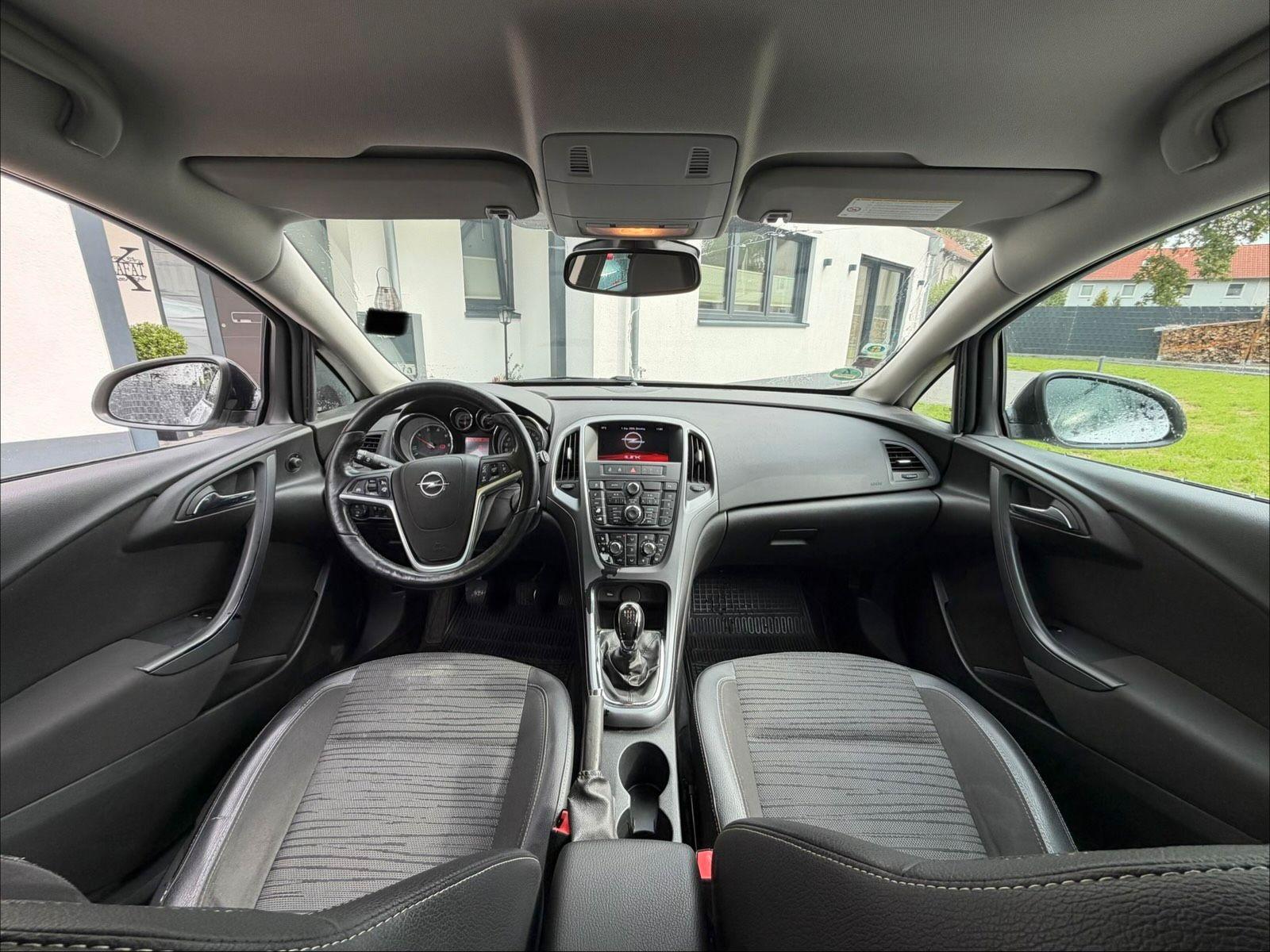 Opel Astra 2015 — photo 5