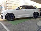 Audi RS Q8 4.0 TFSI Keram Pan Nigt StHzg Dynam Mass - Audi RSQ8 in München