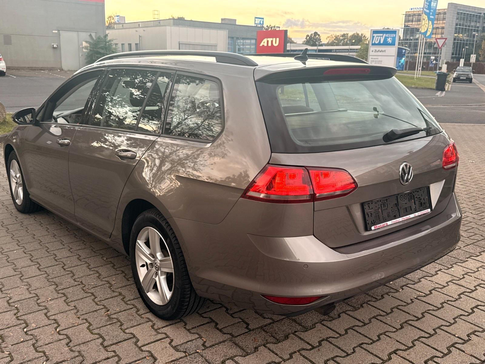 Volkswagen Golf 2013 — photo 25