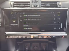 Fahrzeugabbildung DS Automobiles DS 7 BlueHDI 130 Aut. OPERA LEDER Panoramadach