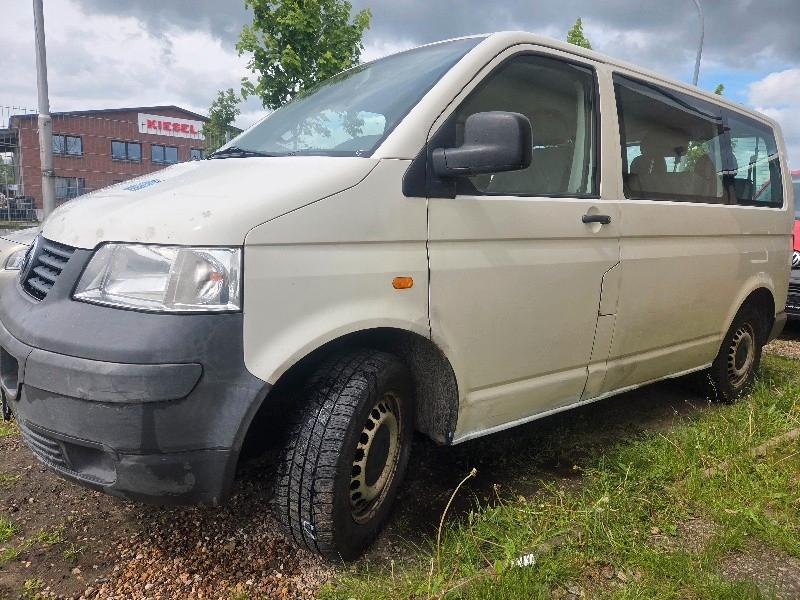Volkswagen T5 Transporter 2.5 TDI 9 Sitzer 1 Hand