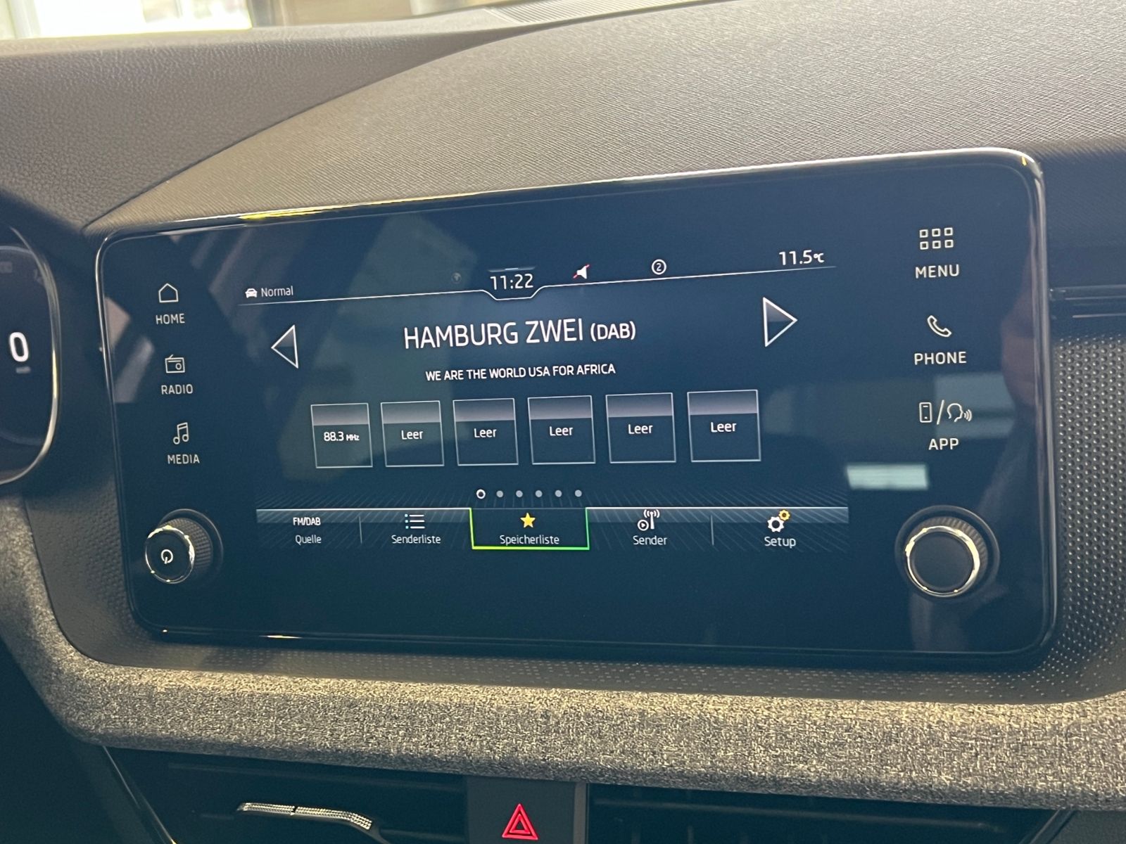 Fahrzeugabbildung SKODA Scala Drive 1.0 TSI DSG *Matrix-LED, ACC, SmartL