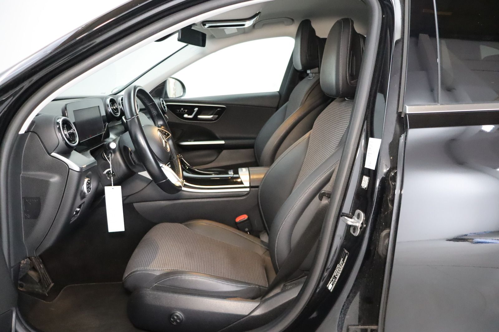 Fahrzeugabbildung Mercedes-Benz C 220 T d * LED * Standhzg. *