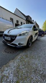 Peugeot 208 Musketier - Peugeot 208 in Solingen