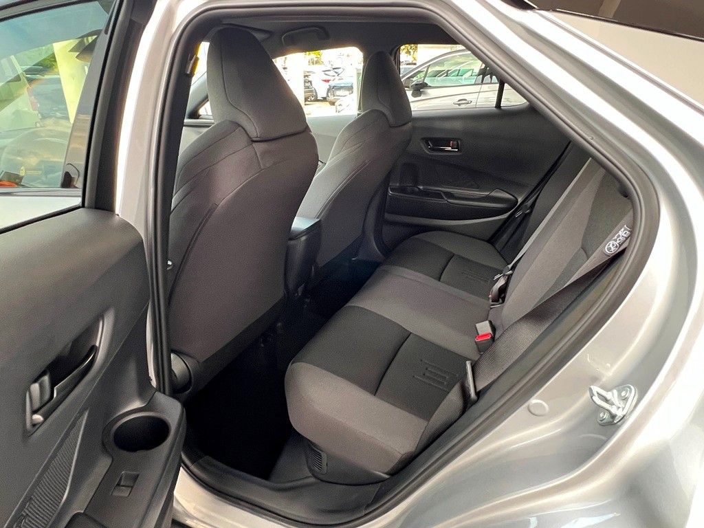 Fahrzeugabbildung Toyota C-HR 1.8 Hybrid FWD Teamplayer Technikpaket