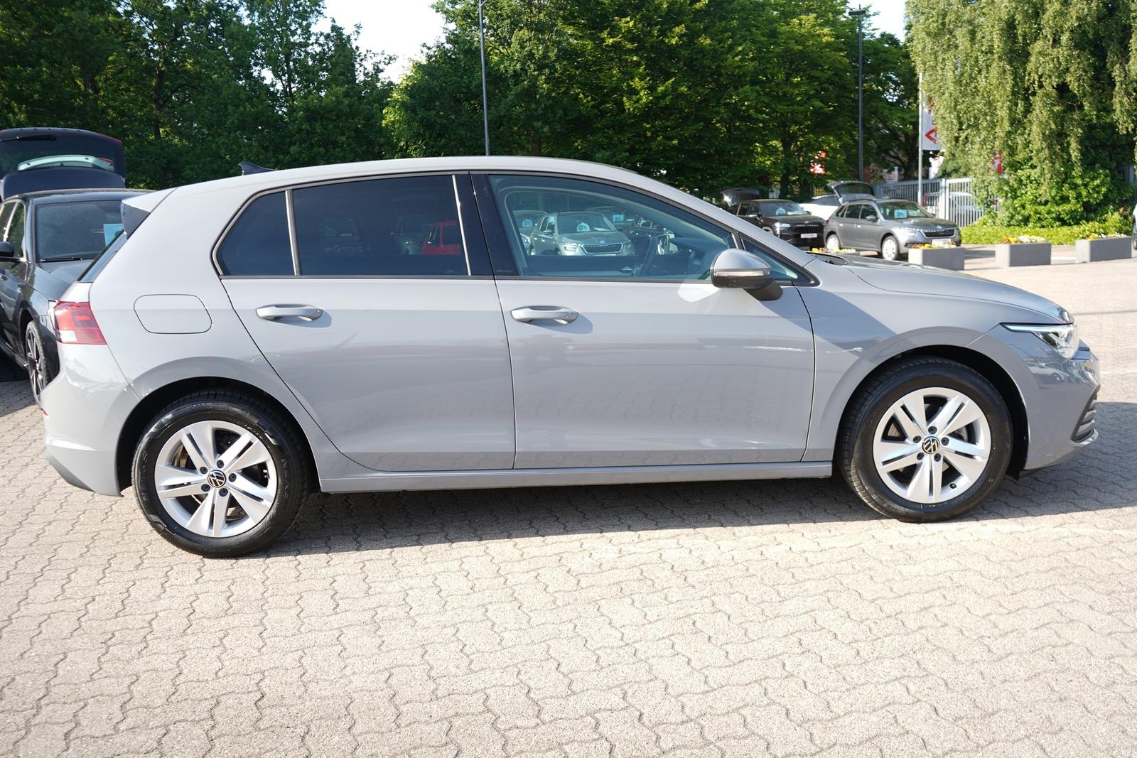 Volkswagen Golf VIII 1.5 16V TSI Life LED App-Connect ACC, миниатюра 7