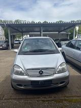 Mercedes-Benz Mercedes A Klasse A190 - Mercedes-Benz A 190: Kleinwagen