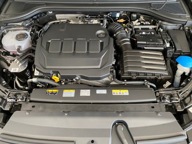 Passat R-Line 2.0 TDI DSG 4motion PANO+AHK