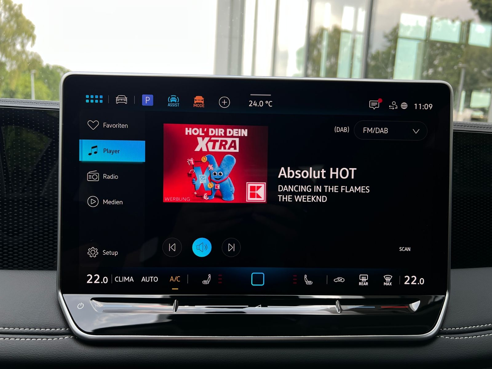 Fahrzeugabbildung Volkswagen Tiguan  ENERGY 2.0 TDI DSG *AHK, Navi, Ganzjahre