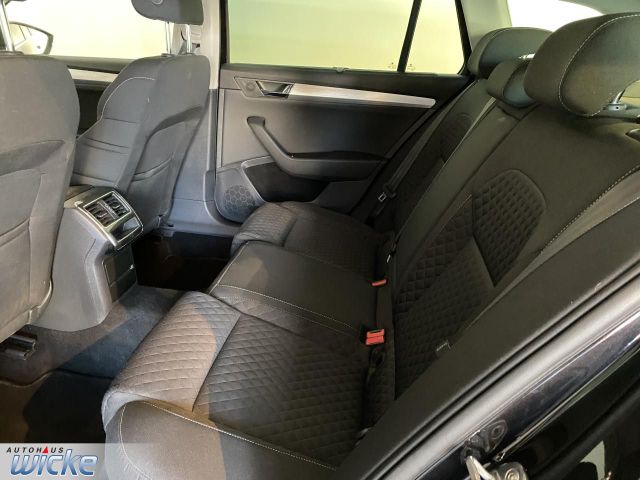 Superb Combi Ambition iV NAVI KLIMA PDC LM