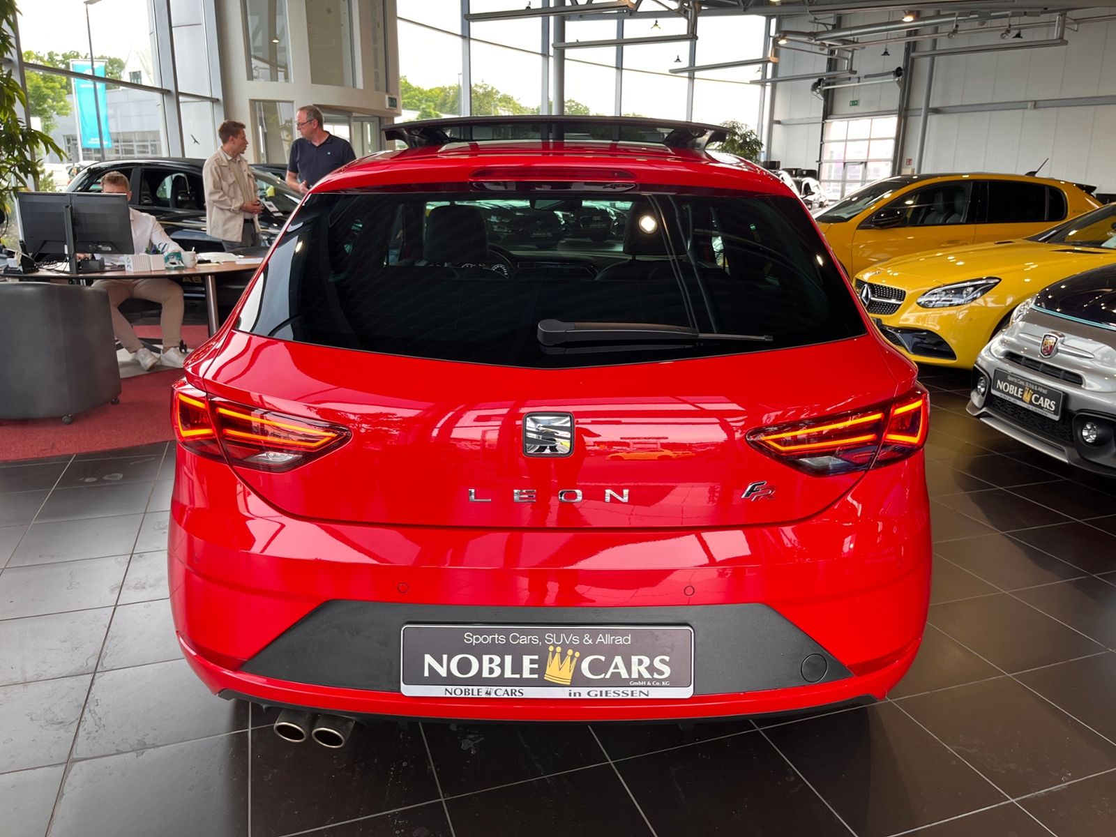 Fahrzeugabbildung SEAT Leon FR KLIMA LED NAVI ALU