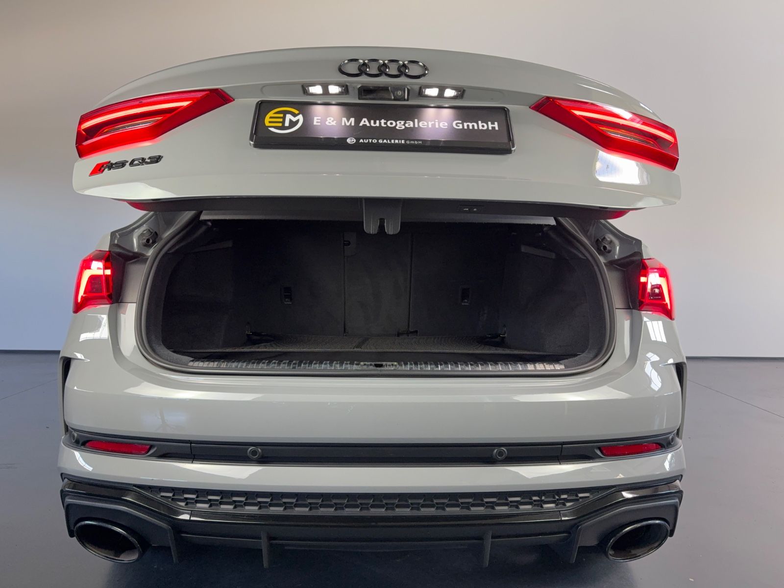 Audi RSQ3 Sportback 2.5 TFSI qu Pano Sonos Matrix 21 foto 4