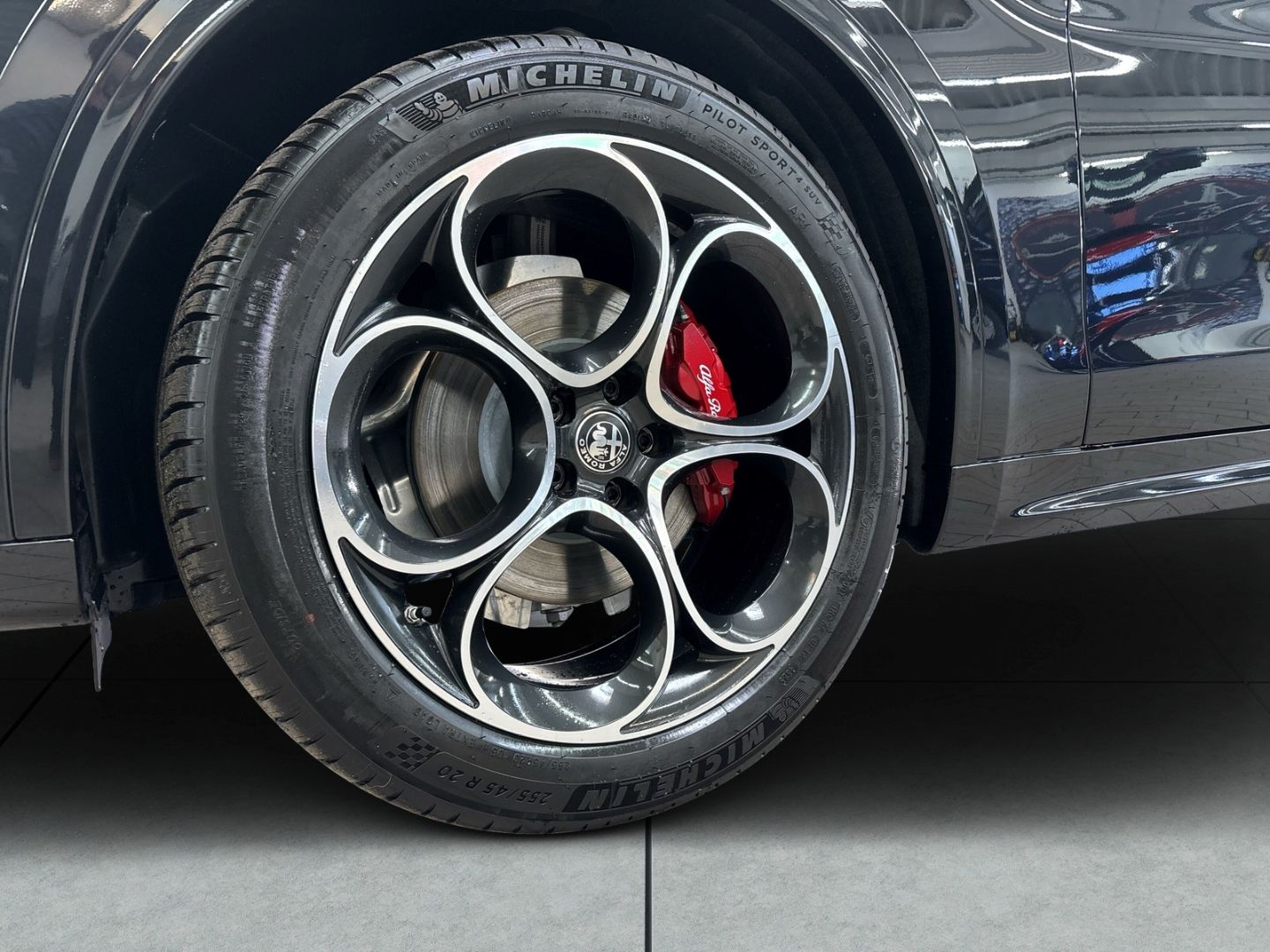 Alfa Romeo Stelvio - Bild 4