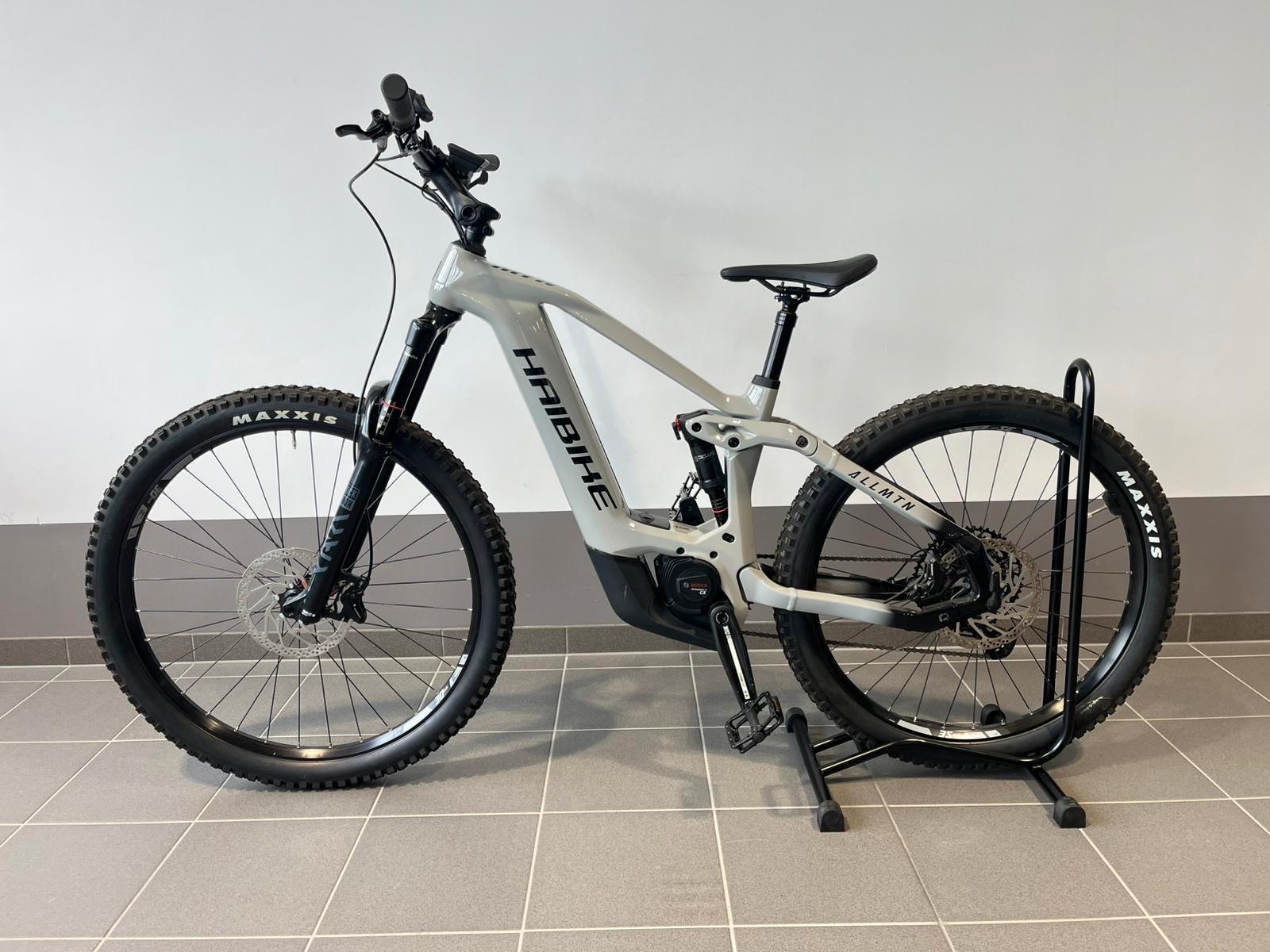 Haibike ALLMTN CF 9 CARBON / Größe: S, Neupreis: 6.799,-