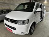 Volkswagen T5 Multivan 2.0 TDI Automatik Navi Bi-Xenon - VW T5 Multivan Gebrauchtwagen in Hamburg
