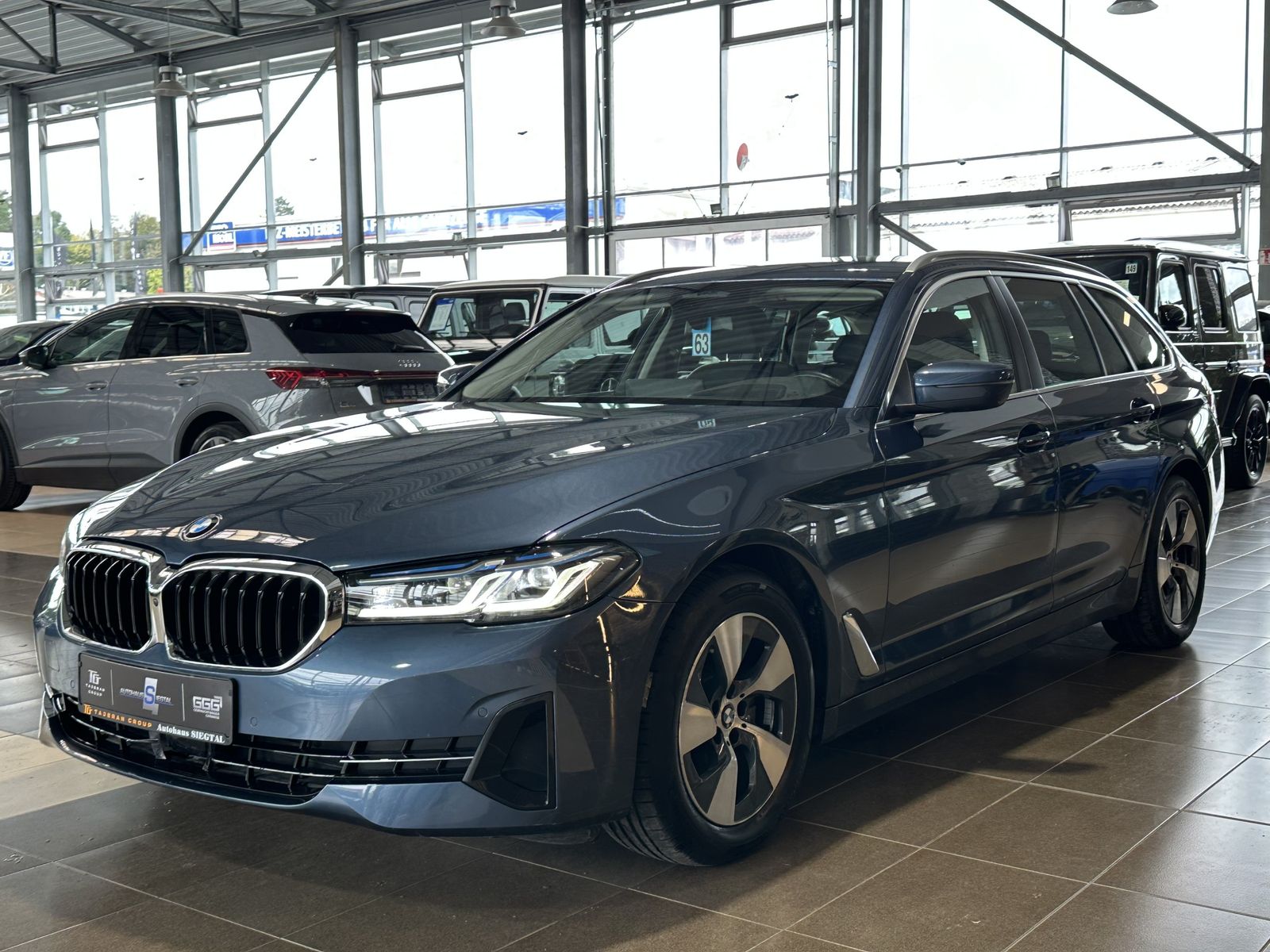 BMW 520 d xDrive Leder Memory Harman / Kardon Laser imagem 3