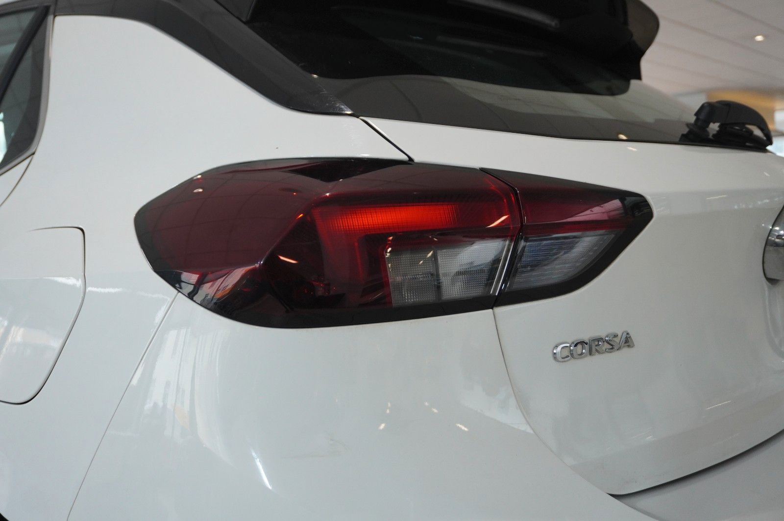 Fahrzeugabbildung Opel Corsa F 1.2T ELEGANCE NAVI/LED/KAMERA/SPORT/DAB+